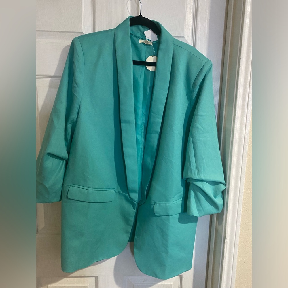 ODDY Green Blazer with Shawl Lapels and Three-Quarter Sleeves